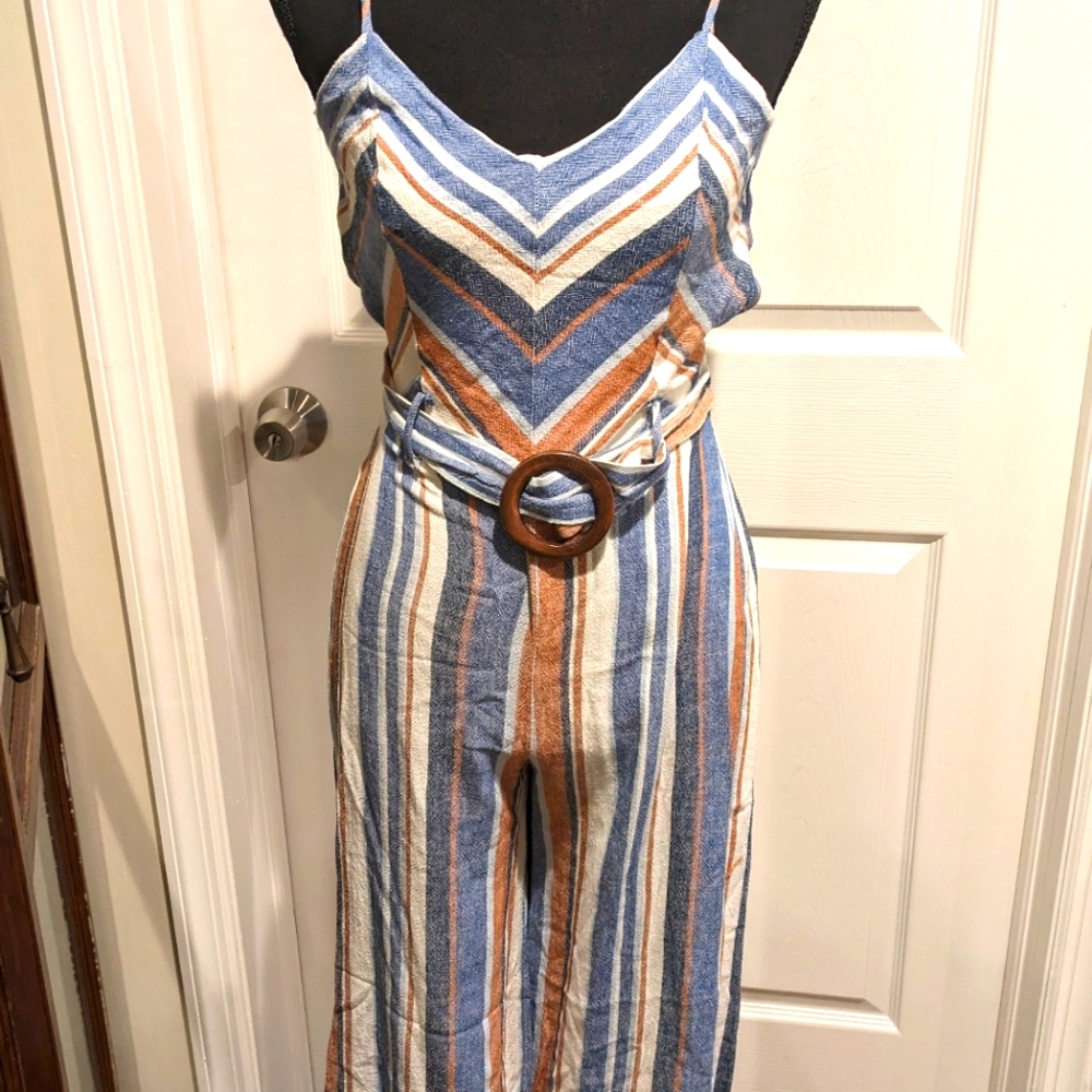 That's really cute! Striped jumpsuit